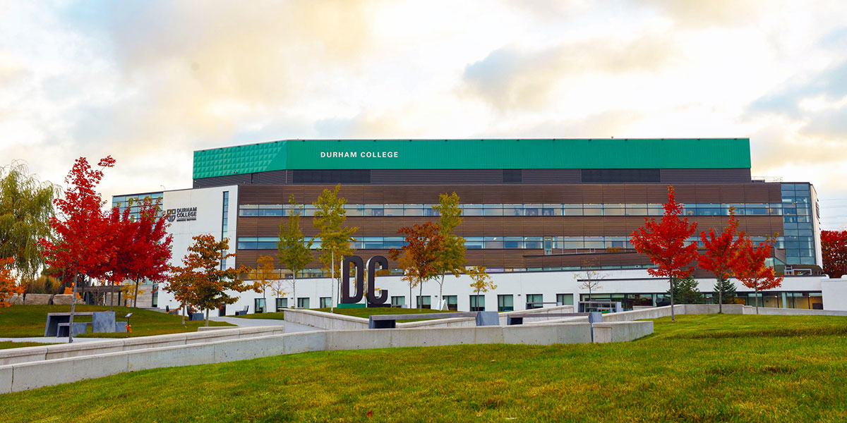 Cao đẳng Durham tham gia Nhóm công tác năng lượng hạt nhân của Hội đồng doanh nghiệp Canada-ASEAN